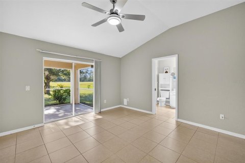 House in Punta Gorda, Florida 2 bedrooms, 122.72 sq.m. № 1843597 - photo 15