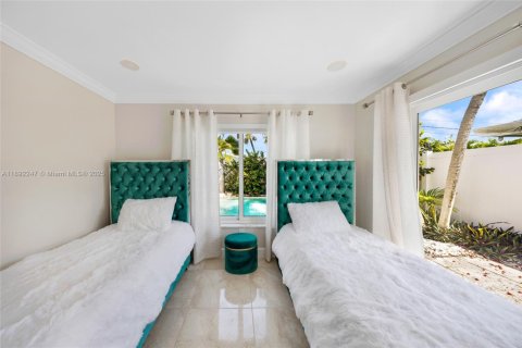 House in Fort Lauderdale, Florida 3 bedrooms, 138.33 sq.m. № 1944230 - photo 27