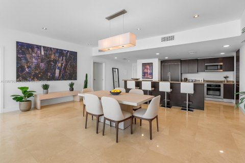 Copropriété à louer à Miami, Floride: 2 chambres, 164.44 m2 № 1967358 - photo 8