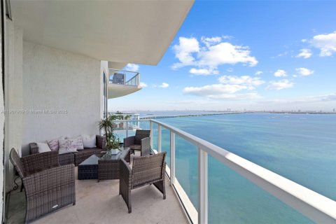 Copropriété à louer à Miami, Floride: 2 chambres, 164.44 m2 № 1967358 - photo 15
