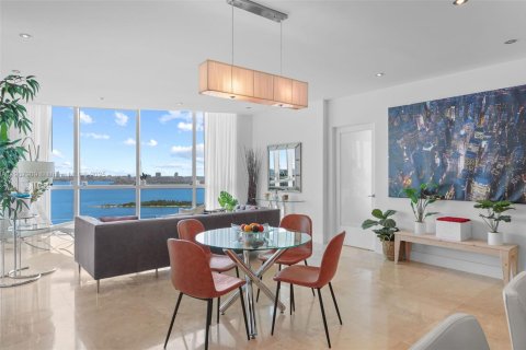 Copropriété à louer à Miami, Floride: 2 chambres, 164.44 m2 № 1967358 - photo 3