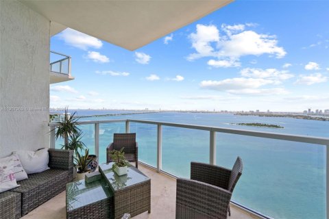 Copropriété à louer à Miami, Floride: 2 chambres, 164.44 m2 № 1967358 - photo 19
