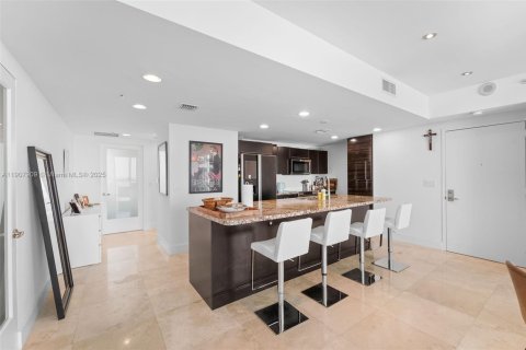 Copropriété à louer à Miami, Floride: 2 chambres, 164.44 m2 № 1967358 - photo 10