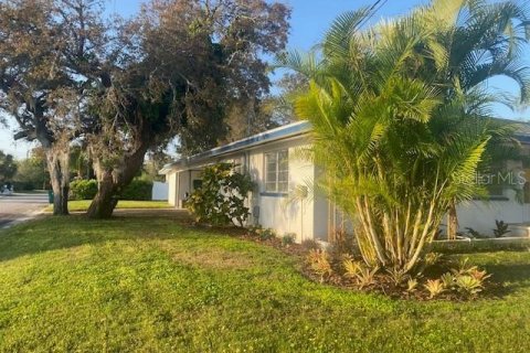 Villa ou maison à louer à Palmetto, Floride: 2 chambres, 126.35 m2 № 2380675 - photo 20