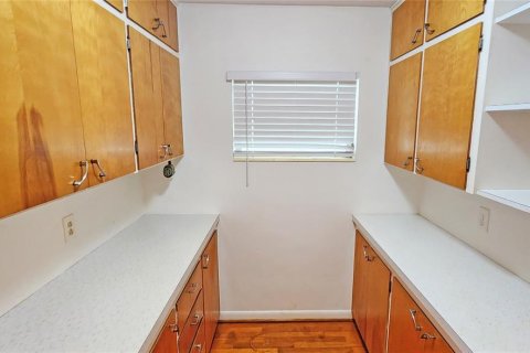 Villa ou maison à louer à Palmetto, Floride: 2 chambres, 126.35 m2 № 2380675 - photo 7