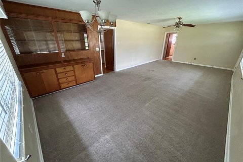 Villa ou maison à louer à Palmetto, Floride: 2 chambres, 126.35 m2 № 2380675 - photo 3