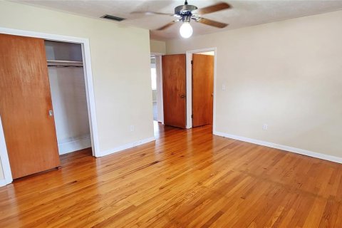 Villa ou maison à louer à Palmetto, Floride: 2 chambres, 126.35 m2 № 2380675 - photo 10