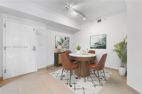 Купить кондоминиум в Майами, Флорида 2 спальни, 110.46м2, № 2056487 - фото 4