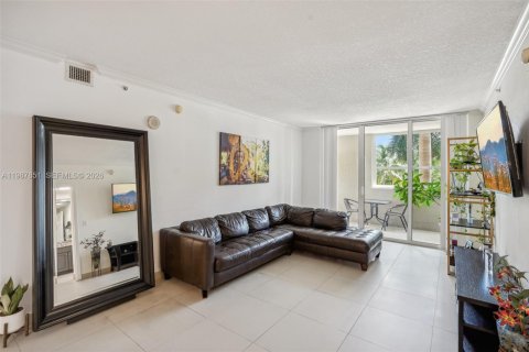 Купить кондоминиум в Майами, Флорида 2 спальни, 110.46м2, № 2056487 - фото 7