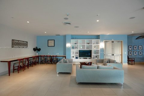 Купить кондоминиум в Майами, Флорида 2 спальни, 110.46м2, № 2056487 - фото 25