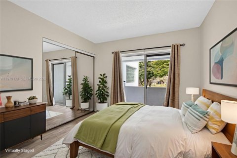 Townhouse in West Palm Beach, Florida 2 bedrooms, 118.64 sq.m. № 2040856 - photo 29