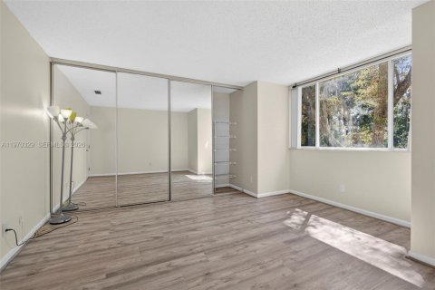 Townhouse in West Palm Beach, Florida 2 bedrooms, 118.64 sq.m. № 2040856 - photo 26