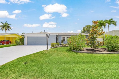 Casa en venta en Cape Coral, Florida, 4 dormitorios, 164.72 m2 № 2133557 - foto 30