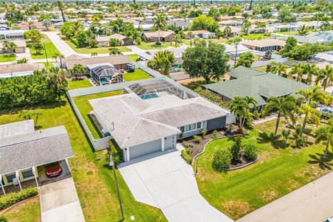 Casa en venta en Cape Coral, Florida, 4 dormitorios, 164.72 m2 № 2133557 - foto 26