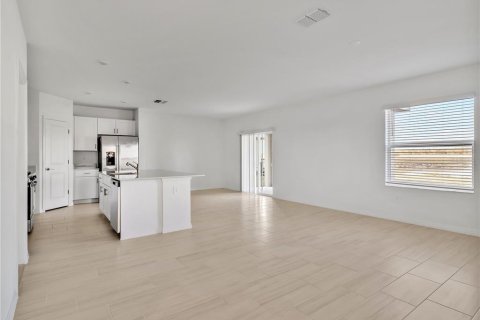 Villa ou maison à louer à Parrish, Floride: 4 chambres, 185.8 m2 № 2432635 - photo 3