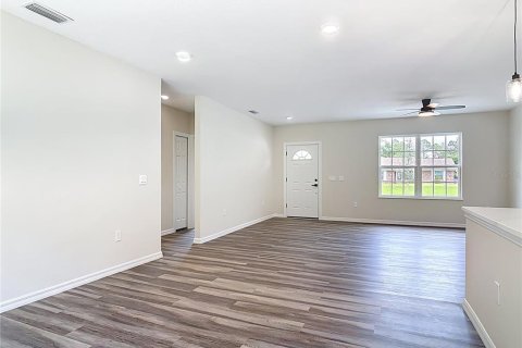 Villa ou maison à vendre à DeLand, Floride: 3 chambres, 169.08 m2 № 1915671 - photo 15