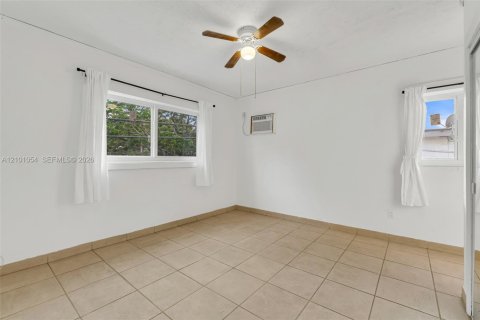 Copropriété à louer à Miami Beach, Floride: 1 chambre, 47.01 m2 № 2401363 - photo 5