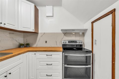 Copropriété à louer à Miami Beach, Floride: 1 chambre, 47.01 m2 № 2401363 - photo 7