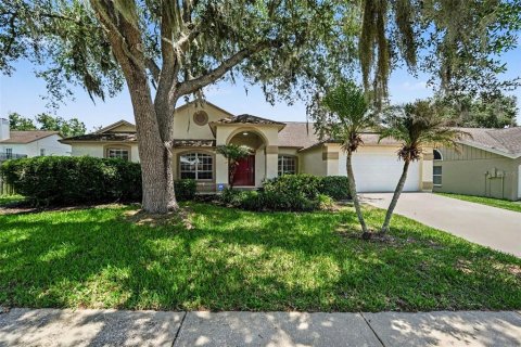 House in Valrico, Florida 4 bedrooms, 211.91 sq.m. № 2231463 - photo 2