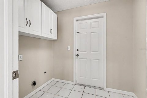 House in Valrico, Florida 4 bedrooms, 211.91 sq.m. № 2231463 - photo 24