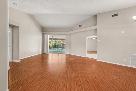 House in Valrico, Florida 4 bedrooms, 211.91 sq.m. № 2231463 - photo 7