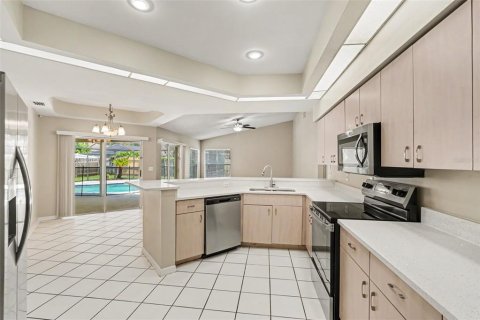 House in Valrico, Florida 4 bedrooms, 211.91 sq.m. № 2231463 - photo 14