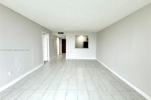 Купить кондоминиум в Майами, Флорида 1 спальня, 76.74м2, № 2057480 - фото 4