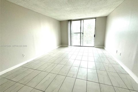 Купить кондоминиум в Майами, Флорида 1 спальня, 76.74м2, № 2057480 - фото 6