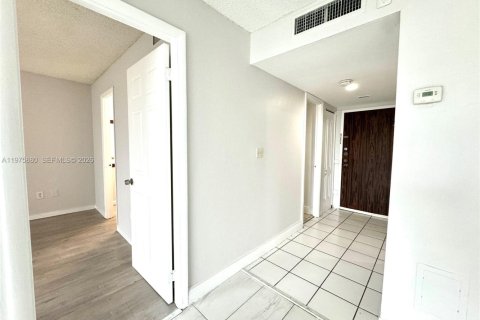 Купить кондоминиум в Майами, Флорида 1 спальня, 76.74м2, № 2057480 - фото 9