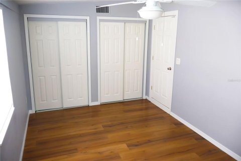 Casa en alquiler en Tampa, Florida, 4 dormitorios, 122.63 m2 № 1919001 - foto 10