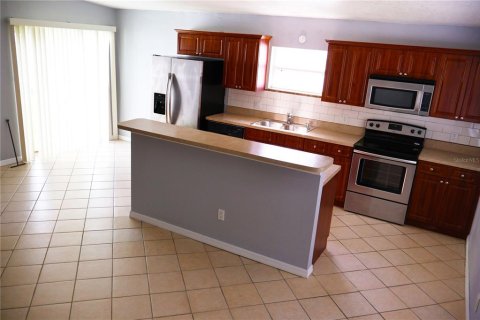 Casa en alquiler en Tampa, Florida, 4 dormitorios, 122.63 m2 № 1919001 - foto 4
