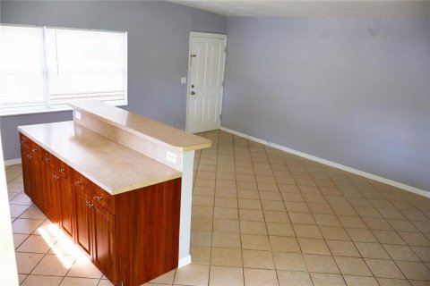 Casa en alquiler en Tampa, Florida, 4 dormitorios, 122.63 m2 № 1919001 - foto 6
