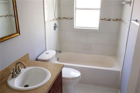 Villa ou maison à louer à Tampa, Floride: 4 chambres, 122.63 m2 № 1919001 - photo 19