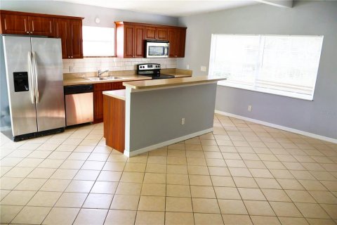 Casa en alquiler en Tampa, Florida, 4 dormitorios, 122.63 m2 № 1919001 - foto 8