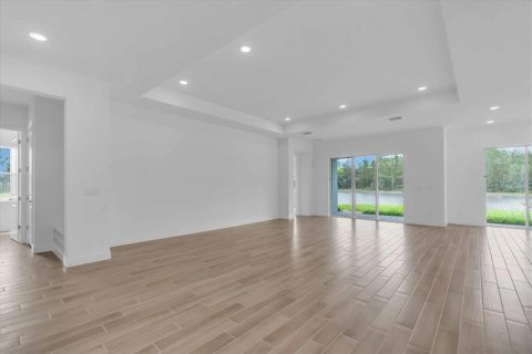 House in Zephyrhills, Florida 4 bedrooms, 229.28 sq.m. № 1433999 - photo 7