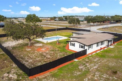 Casa en venta en Haines City, Florida, 5 dormitorios, 219.06 m2 № 2226683 - foto 8