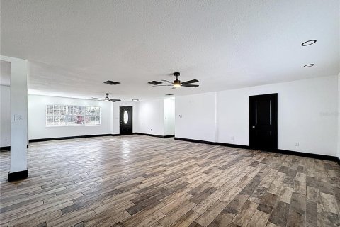 Casa en venta en Haines City, Florida, 5 dormitorios, 219.06 m2 № 2226683 - foto 13