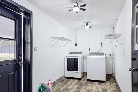Casa en venta en Haines City, Florida, 5 dormitorios, 219.06 m2 № 2226683 - foto 11