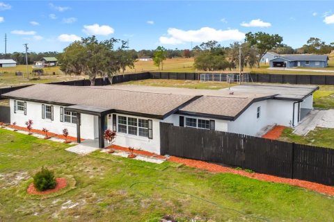 Casa en venta en Haines City, Florida, 5 dormitorios, 219.06 m2 № 2226683 - foto 2