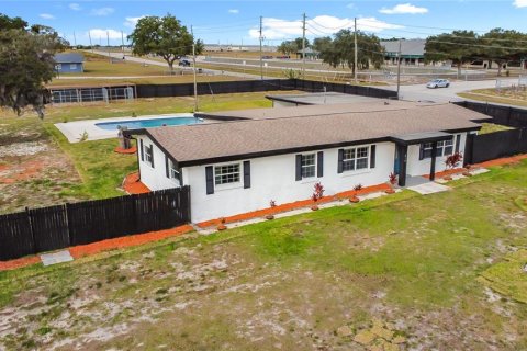 Casa en venta en Haines City, Florida, 5 dormitorios, 219.06 m2 № 2226683 - foto 9