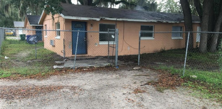 Apartamento en Wildwood, Florida 2 dormitorios, 62.43 m2 № 1750529