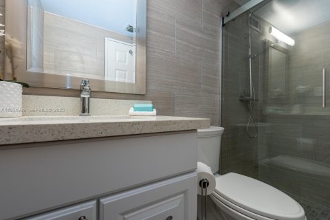 Condominio en alquiler en Hollywood, Florida, 44.78 m2 № 1992979 - foto 18