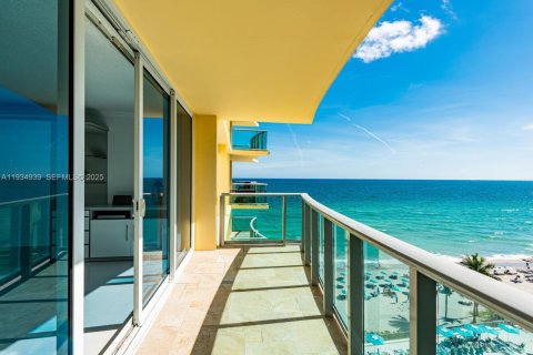 Condominio en alquiler en Hollywood, Florida, 44.78 m2 № 1992979 - foto 15