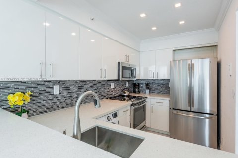 Condominio en alquiler en Hollywood, Florida, 44.78 m2 № 1992979 - foto 5