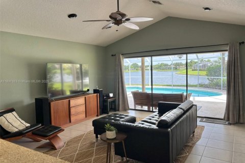 House in Palm City, Florida 3 bedrooms, 211.26 sq.m. № 1811842 - photo 28