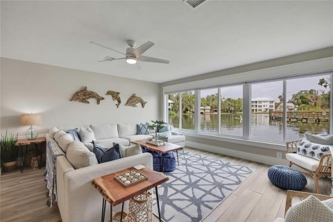 Copropriété à vendre à Crystal River, Floride: 2 chambres, 100.8 m2 № 2406569 - photo 2