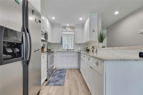 Copropriété à vendre à Crystal River, Floride: 2 chambres, 100.8 m2 № 2406569 - photo 9