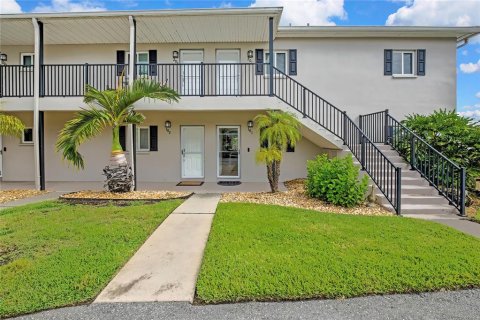Copropriété à vendre à Crystal River, Floride: 2 chambres, 100.8 m2 № 2406569 - photo 30
