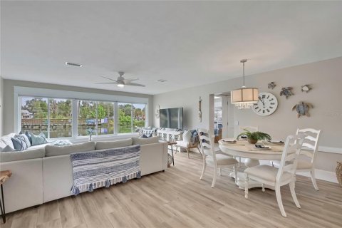 Copropriété à vendre à Crystal River, Floride: 2 chambres, 100.8 m2 № 2406569 - photo 3