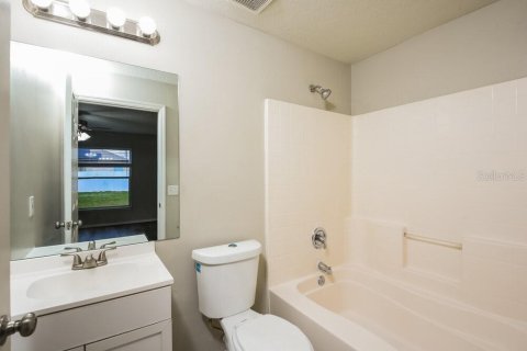 House in Kissimmee, Florida 3 bedrooms, 131.36 sq.m. № 2277815 - photo 11